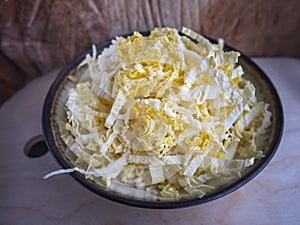 Chinese cabbage on a round ceramic dish