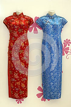 Chinese cheongsam gowns photo