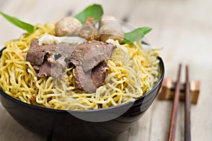 Chinese cuisine, egg noodles with vegetable