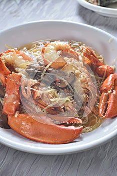 Lobster with E-fu Noodle