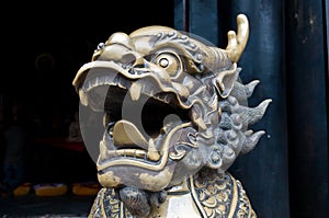 Chinese dragon sculpture