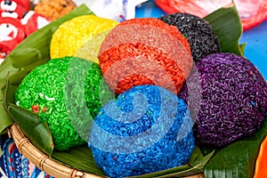 Chinese ethnic minority Guangxi Zhuang nationality specialties, five-color glutinous rice