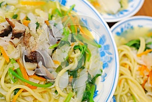 Chinese healthy vegetarian noodles