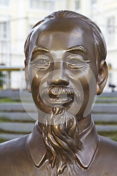 Chinese leader sculpture