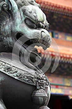 Chinese lion statue - close up