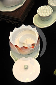 Chinese lotus petals bowl