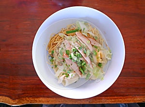 Chinese noodle with wonton