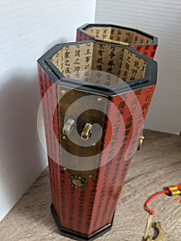 Chinese scroll holder