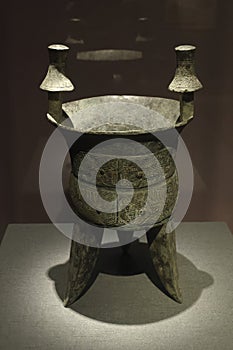 Chinese Shang Dynasty bronze artifacts Chinese ritual bronzes photo