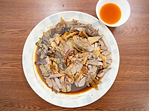 Chinese stewed duck,In the auspiciousness of Thai people of Chinese descent in Thailand,Showing respect