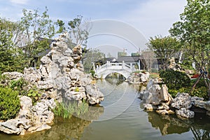 Chinese style garden rockery running water bridge
