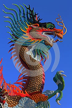 Chinese style golden dragon statue