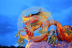 Chinese style golden dragon statue