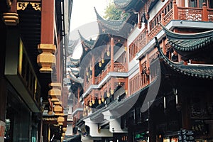 Chinese traditionel architectures in Yuyuan garden, Shanghai, China photo