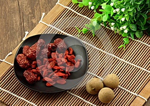 Chinese wolfberry, red dates and longan