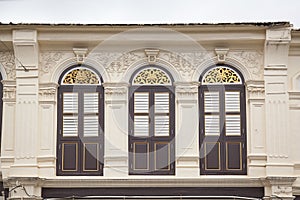 Chino Portuguese windows