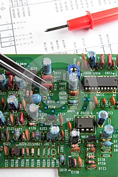 Chip and printed circuit board