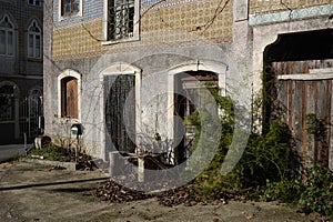 Chipar de Cima Anadia Aveiro Portugal old Century house tradicional tile construction photo