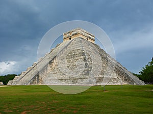 Chitchen Itza pyramid