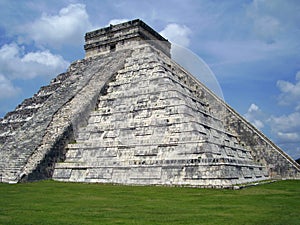 Pyramida 