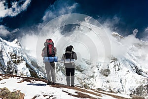 Cho Oyu with trekker - Khumbu valley - Nepal