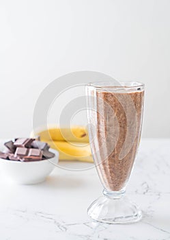 chocolate banana milkshake