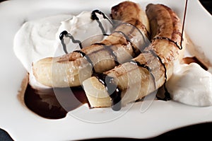 Chocolate bananas with whipped cream