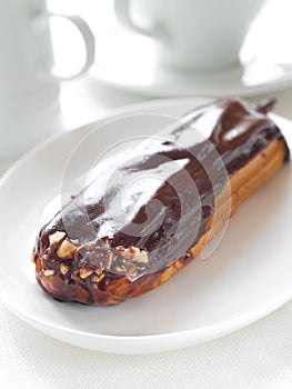 Chocolate cake (eclair)