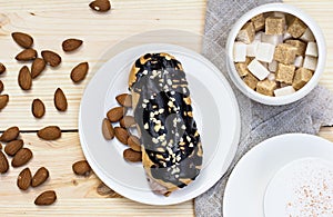 Chocolate cake (eclair)