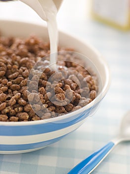 Chocolate coated Puffed Rice Cereal