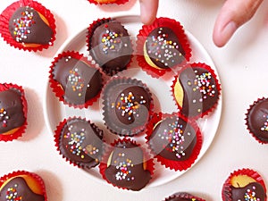 chocolate cookie truffles