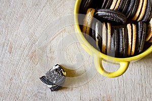 Chocolate cookies with cread