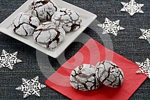 Chocolate crinkle cookies