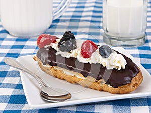 Chocolate eclair
