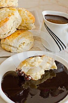 Chocolate gravy for biscuits