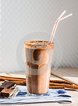 Chocolate milk smoothie with banana, peanut butter and cinnamon