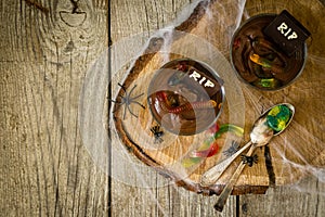 Chocolate mousse with gelly worm