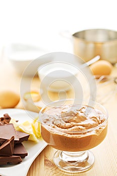 Chocolate mousse with ingredients