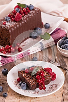 Chocolate sponge cake with fresh fruit.