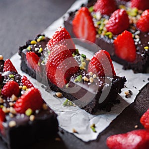 Chocolate-Strawberry Tarte