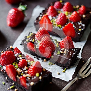 Chocolate-Strawberry Tarte