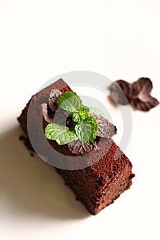 Chocolate torte with mint