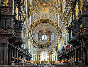 The Choir looking east, St. Paul`s Cathedral, London, England, UK