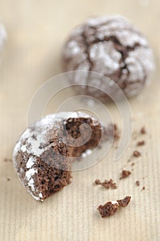 Chokolate crinkles cookies photo