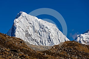 Cholatse mountain view on Nepal trekking EBC hiking route