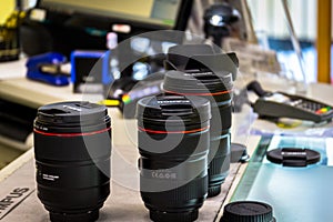 Choosing between lenses