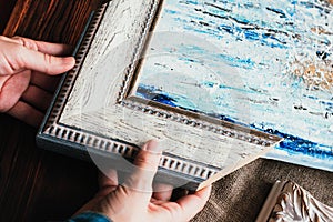 Choosing decorative frame for a painting