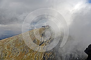 Chopok z vrcholu hory Derese v Nízkých Tatrách na Slovensku