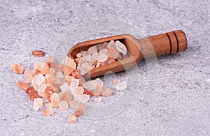 Chopped pink Himalayan salt in a scoop