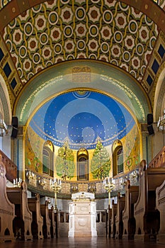 Choral Synagogue the holy of holies, the image of the sky